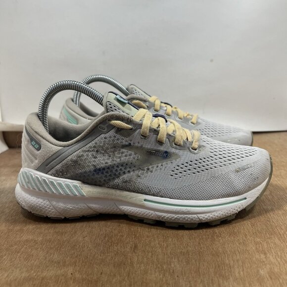 Brooks Adrenaline GTS 22 Womens Size 7.5 Grey Running Shoes - Picture 1 of 10